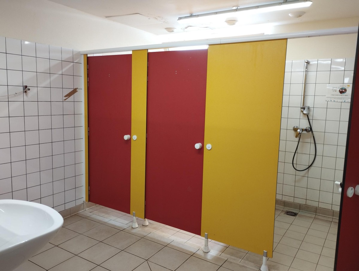 Sanitaires campeurs : douches